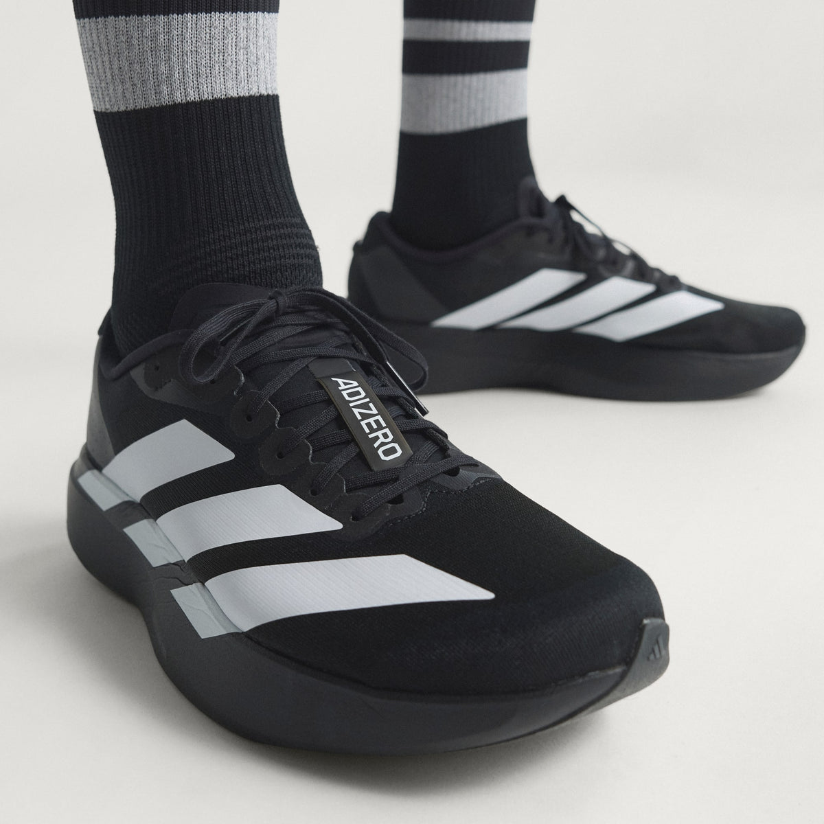 ADIDAS ADIZERO EVO SL Noir / Blanc