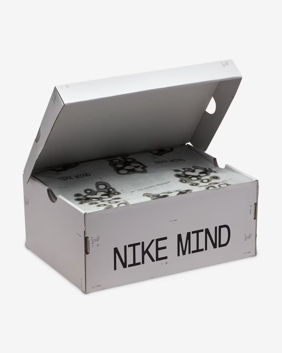 Nike Mind 001