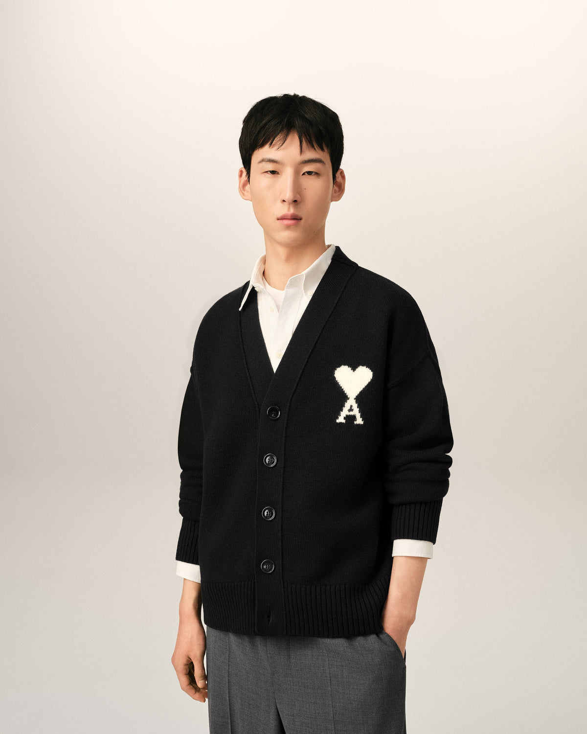 Cardigan Ami de Coeur en laine Noir, cœur ivoire